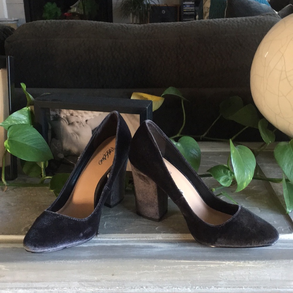 Velvet chunky Heels